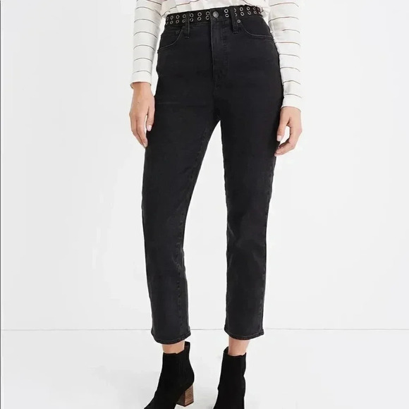 Madewell  | Classic Straight Jeans in Lunar Wash: Grommet Edition - Picture 1 of 15